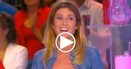 caroline ithurbide nue|Le Grand 8 : Caroline Ithurbide montre ses seins en direct